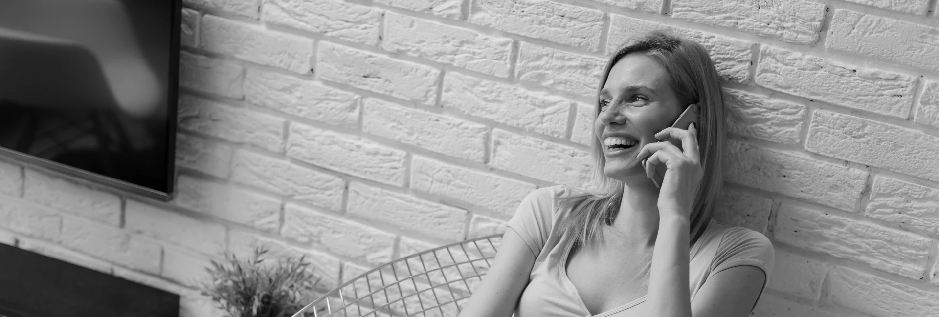 Si tenés internet +<br>linea celular <span class="fibra" style="color:#EE2323;font-weight: bold"> <br>en Claro sumás más beneficios</span>